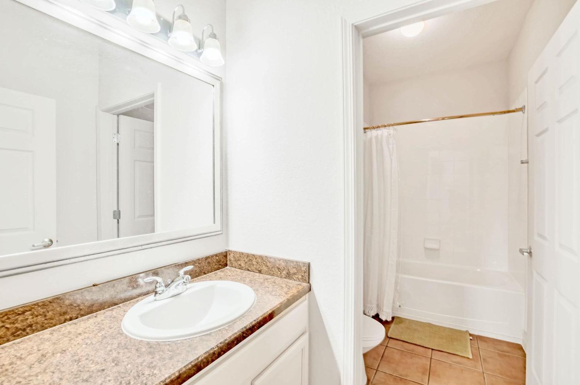 Upscale 3br W Pool And Hot Tub - Near Casa de férias